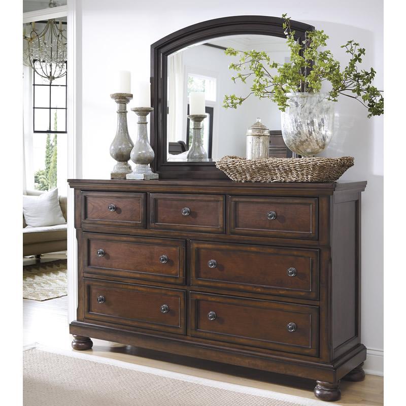  Millennium Porter B697B34 5 pc King Panel Bedroom Set IMAGE 3