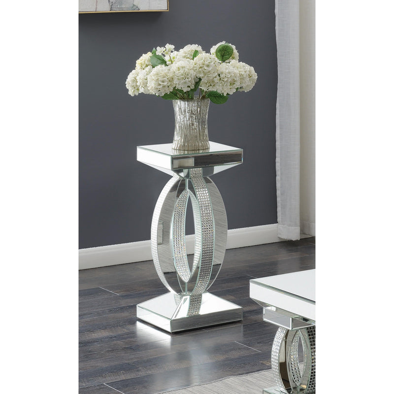 Coaster Furniture Amalia 722517 Square Mirrored Acrylic Crystal Side End Table - Silver IMAGE 3