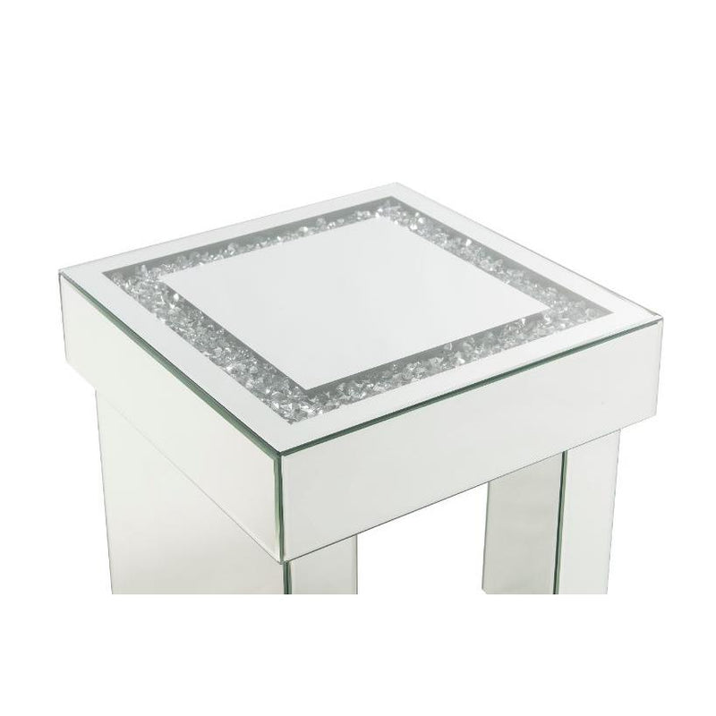 Calgary Furniture Emporium Noralie End Table 84702 IMAGE 3