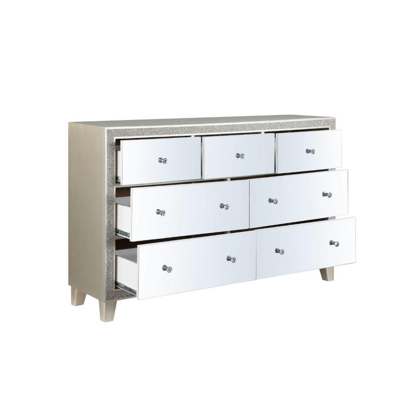 Calgary Furniture Emporium Sliverfluff 7-Drawer Dresser BD00246 IMAGE 4