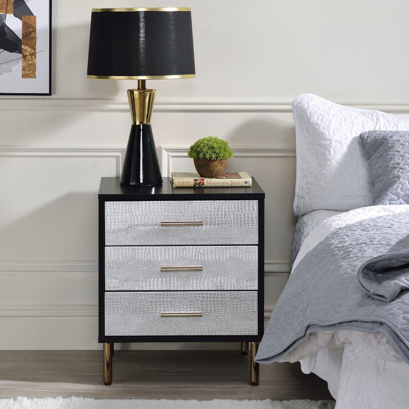 Calgary Furniture Emporium Myles 3-Drawer Nightstand AC00842 IMAGE 1