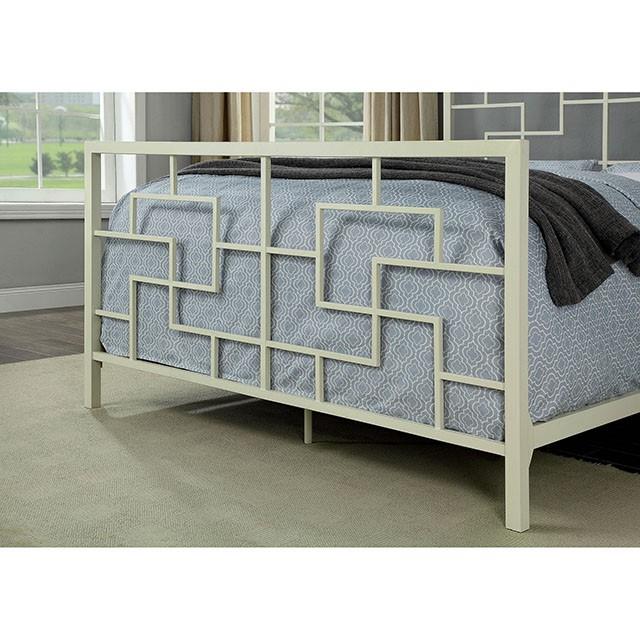  Furniture of America Lala CM7425WH-EK E.King Bed IMAGE 3