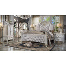 Calgary Furniture Emporium Vendome California King Upholstered Poster Bed BD01334CK IMAGE 5