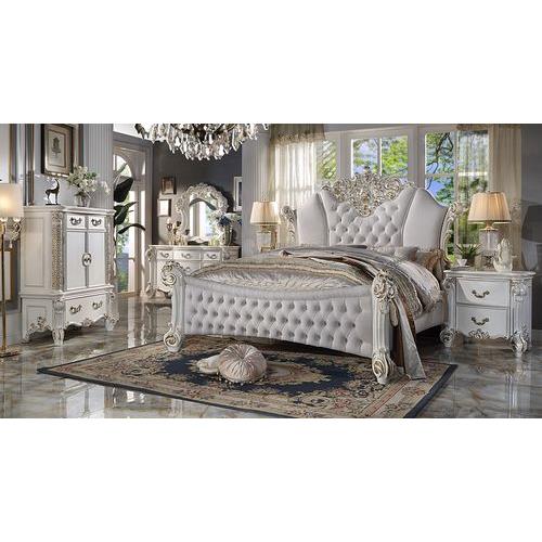 Calgary Furniture Emporium Vendome King Upholstered Poster Bed BD01335EK IMAGE 1