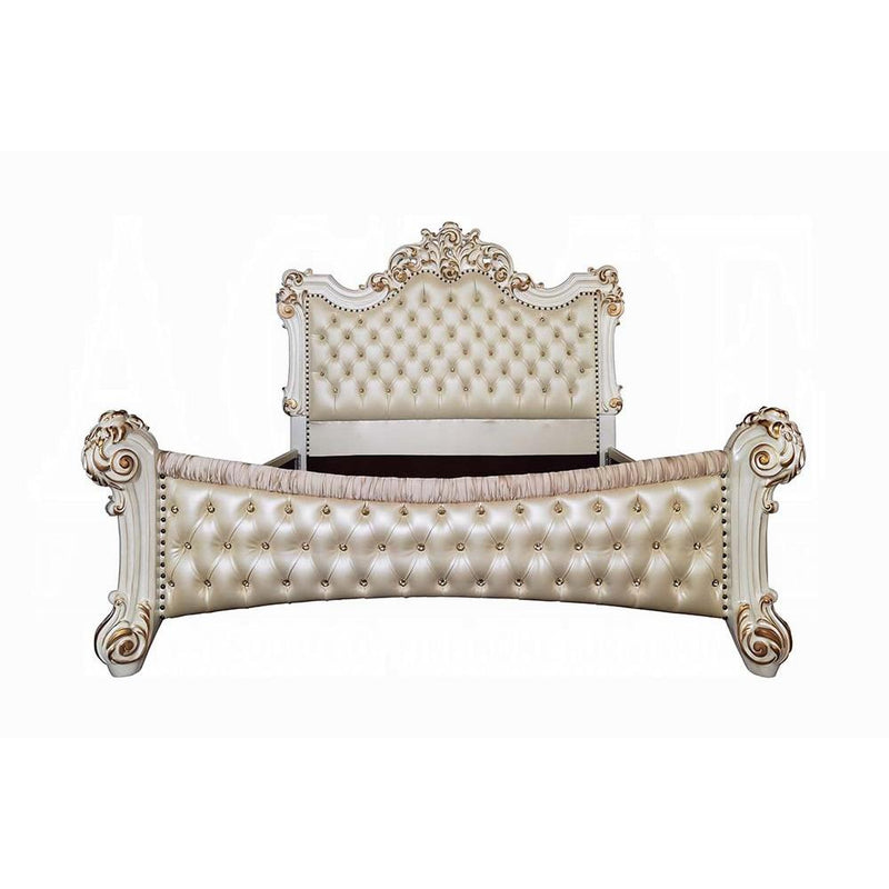 Calgary Furniture Emporium Vendome Queen Upholstered Poster Bed BD01339Q IMAGE 2