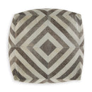  Signature Design by Ashley Hartselle A1000982 Pouf IMAGE 2