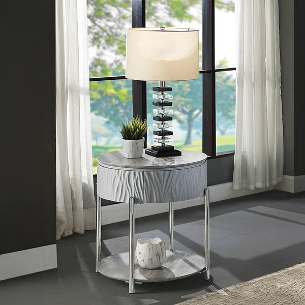 Calgary Furniture Emporium Yukino End Table LV02412 IMAGE 1