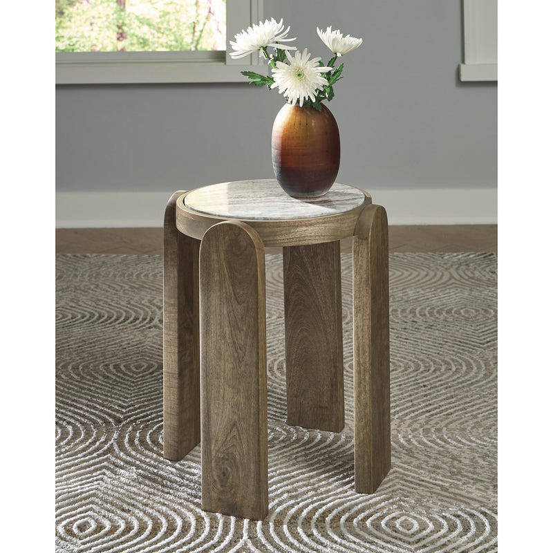  Signature Design by Ashley Gavrilley A4000722 Accent Table IMAGE 3
