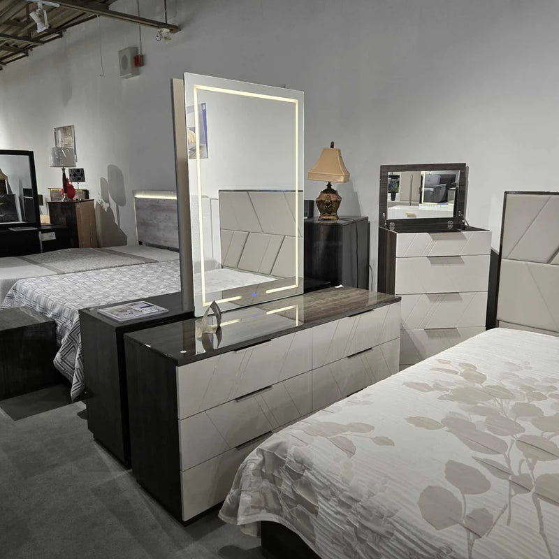 Travis Bedroom Set