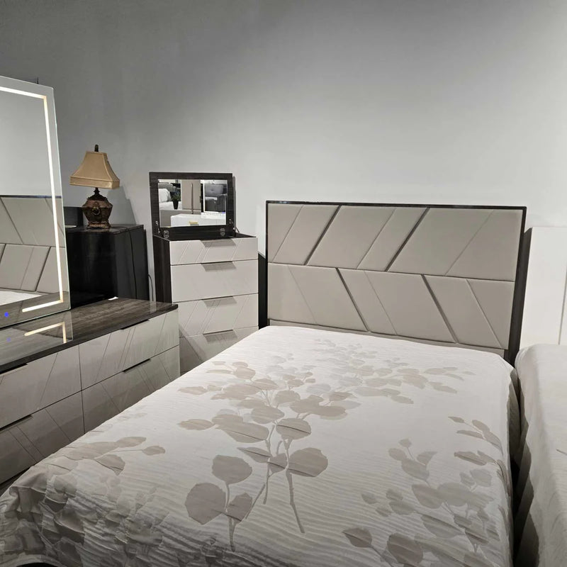Travis Bedroom Set